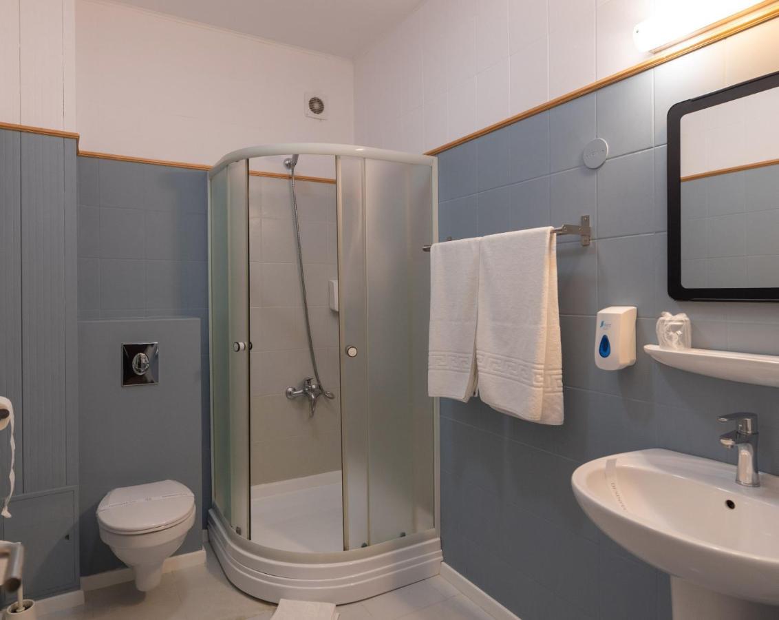 Hôtel Vila Rosa 2 à Cluj-Napoca Extérieur photo